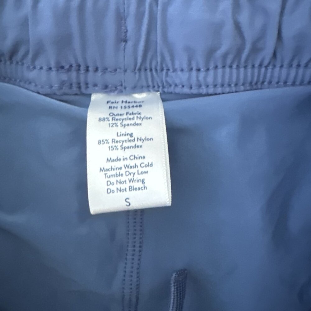 Fair Harbor Women's Navy Floral Corliss Lined 4" Inseam Shorts Size S - Picture 4 of 6